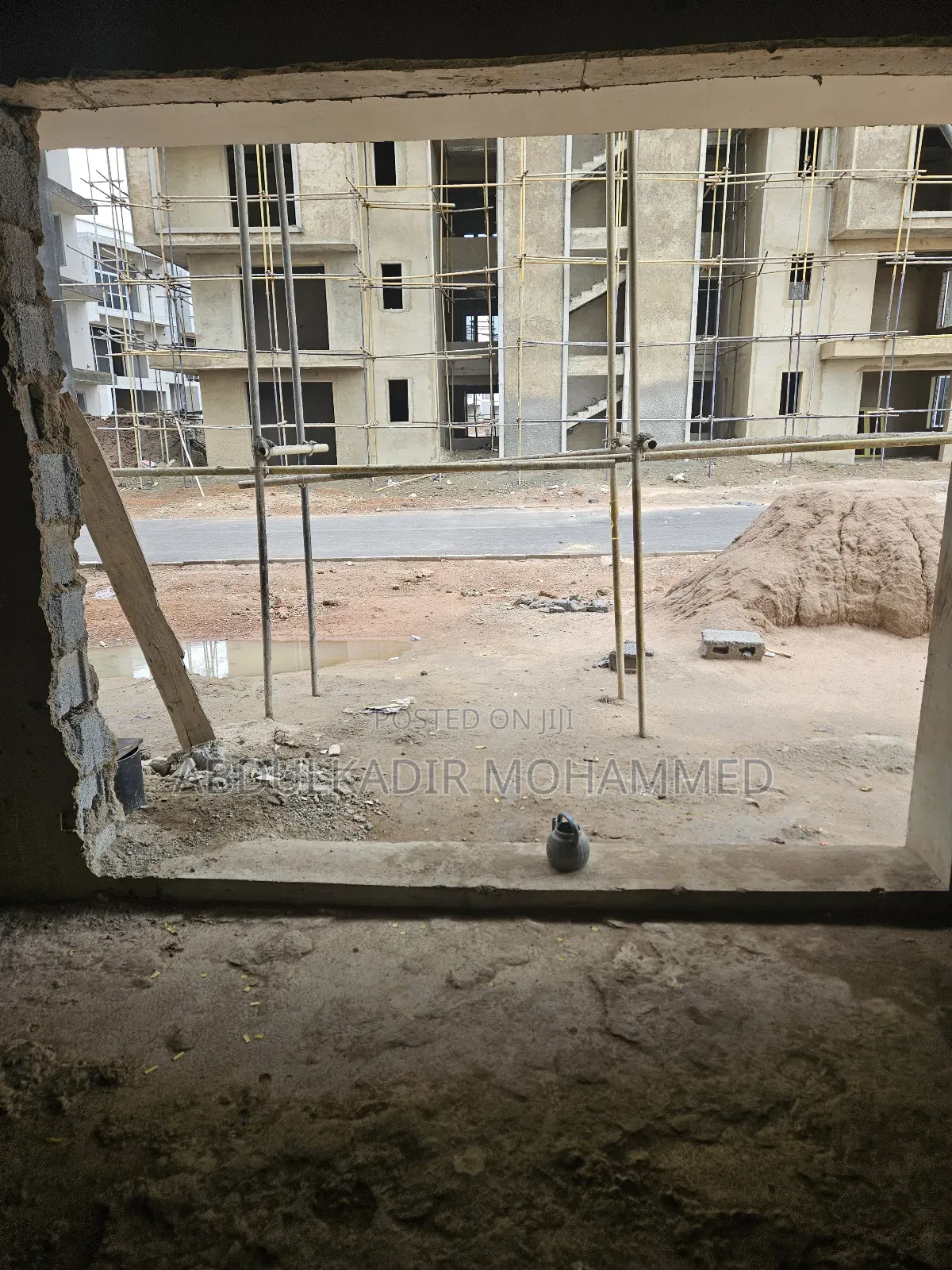 3bdrm Block of Flats in Constrix, Mabushi for sale