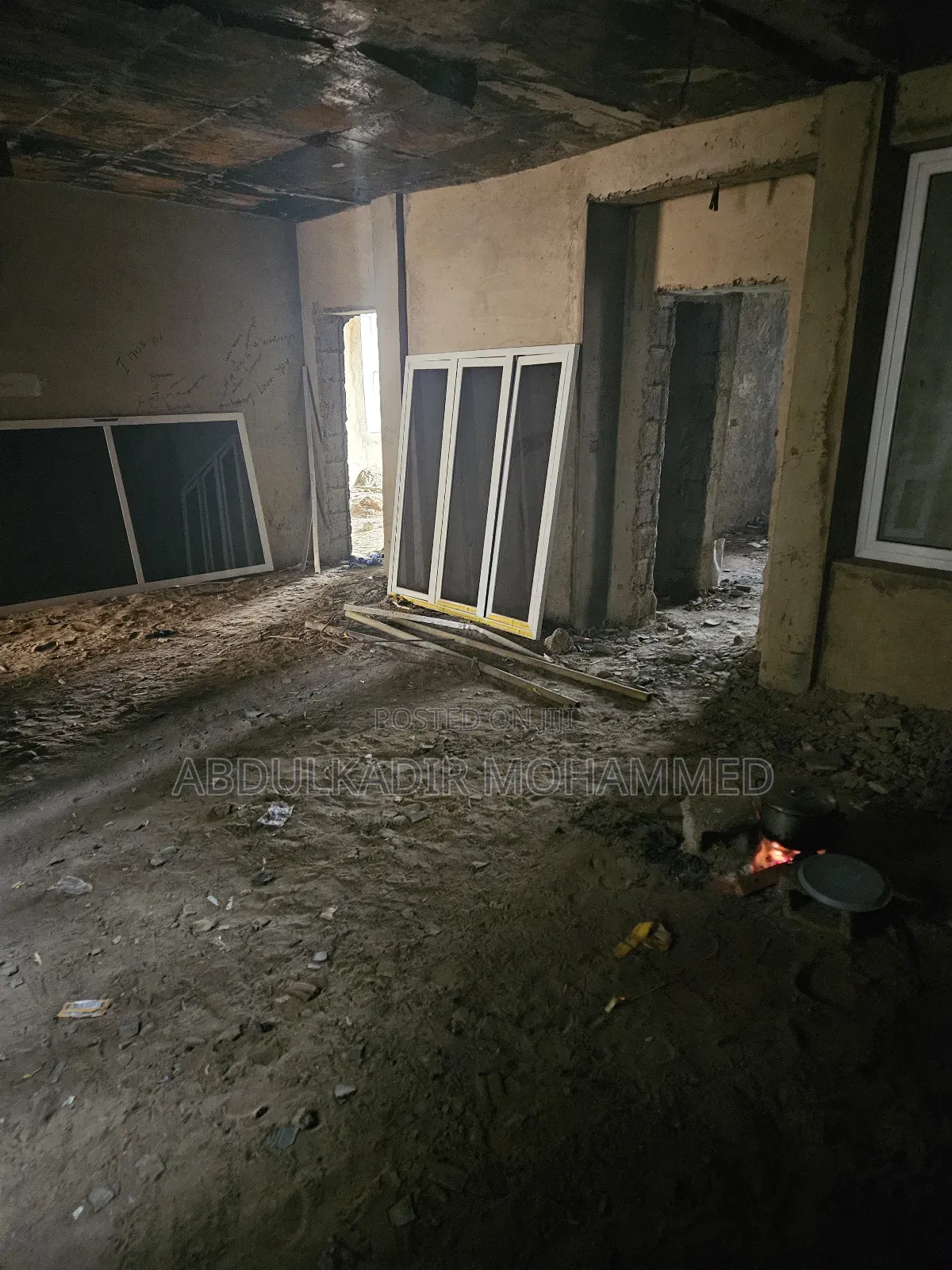 3bdrm Block of Flats in Constrix, Mabushi for sale