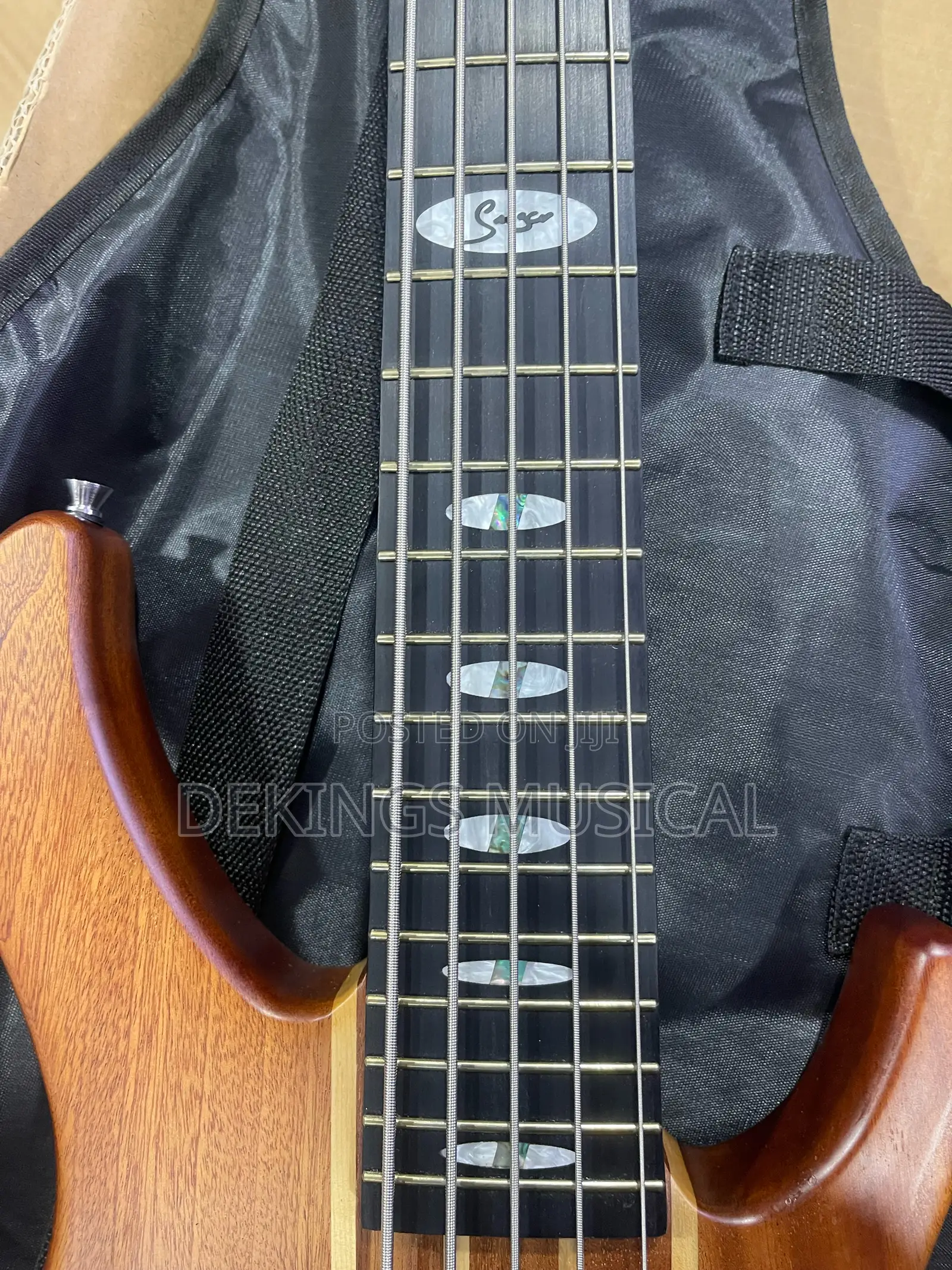 Smiger G-B50-T5 5 Strings Active Bass Electric Guitar