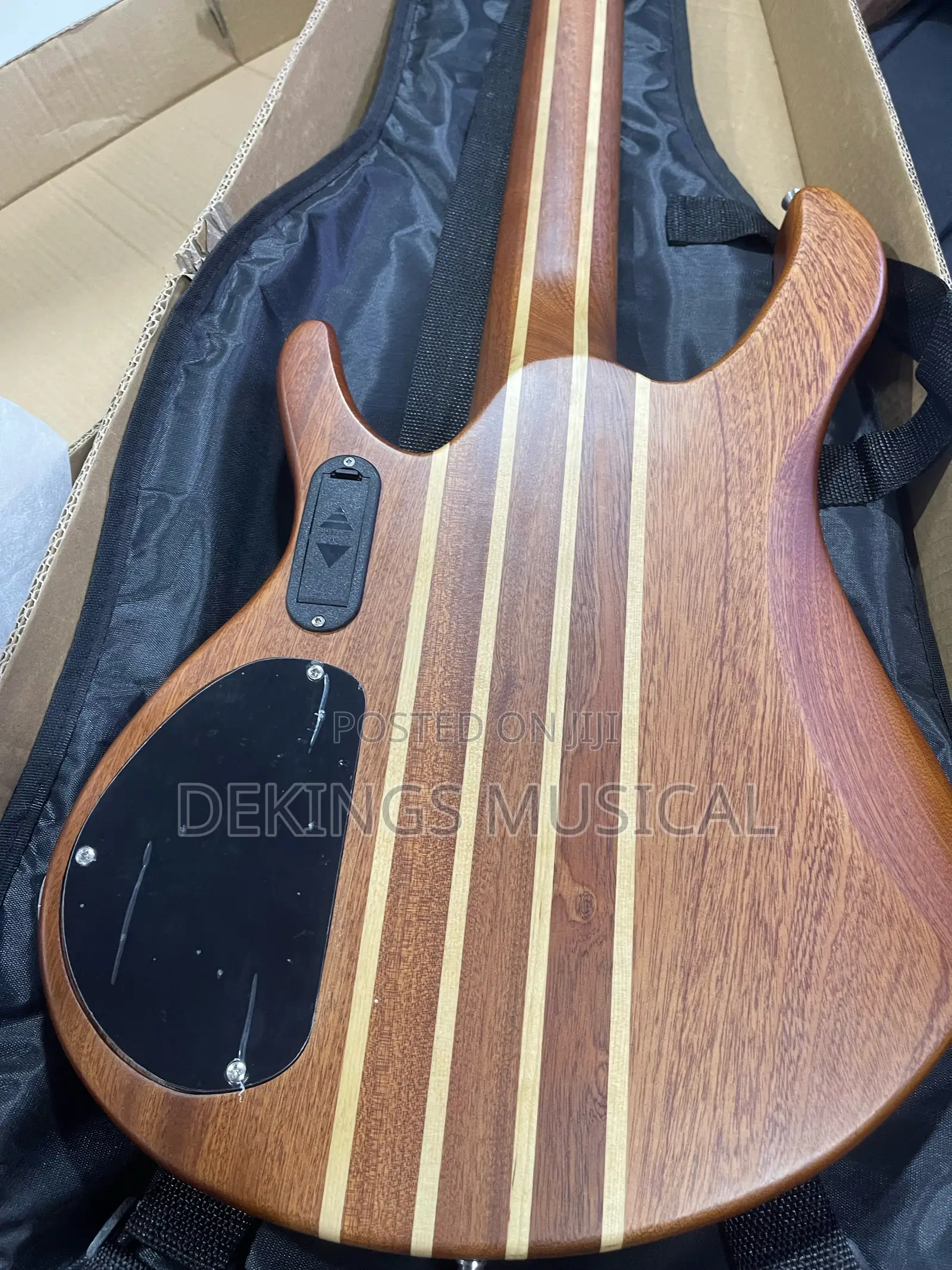 Smiger G-B50-T5 5 Strings Active Bass Electric Guitar