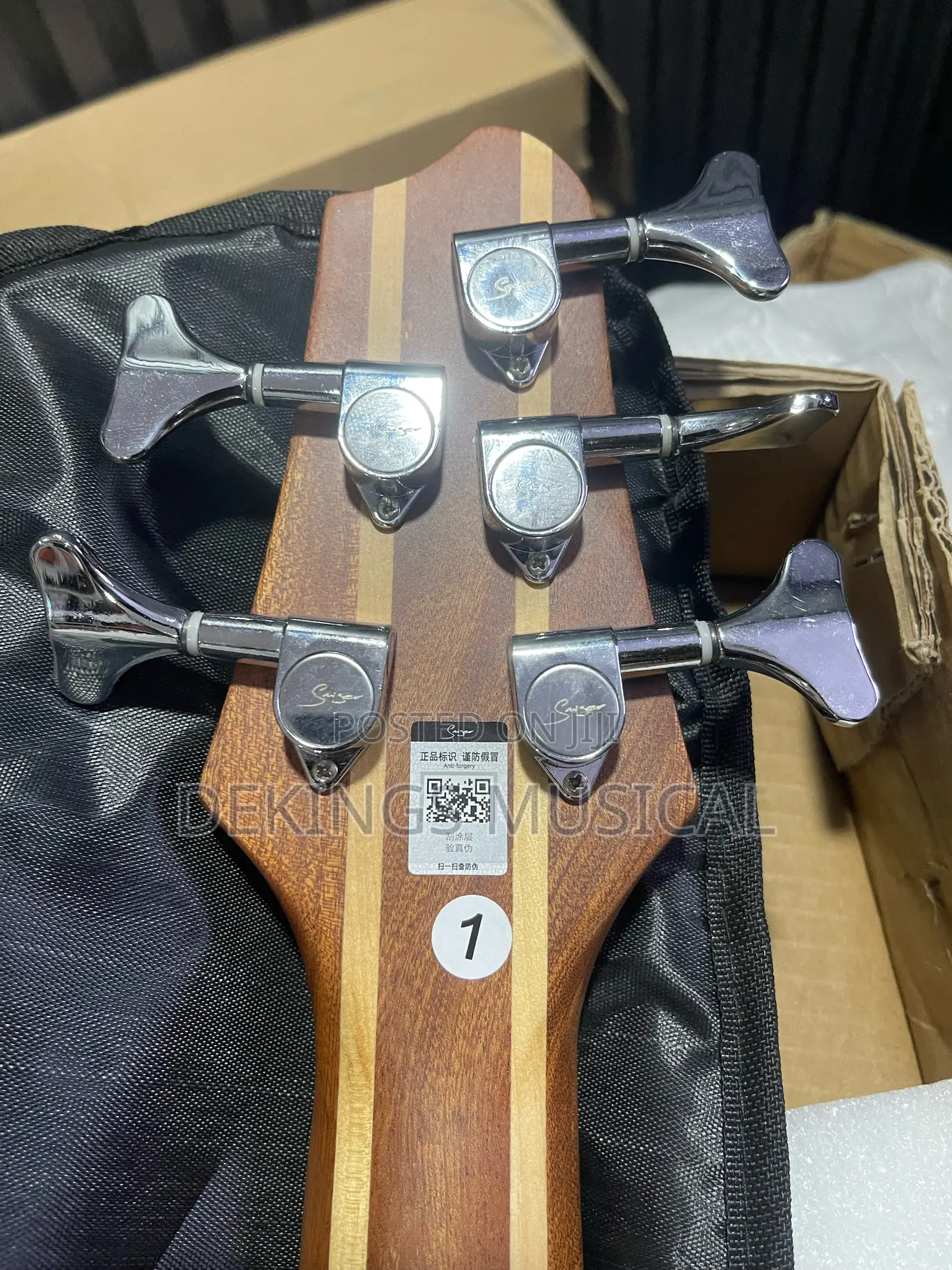 Smiger G-B50-T5 5 Strings Active Bass Electric Guitar