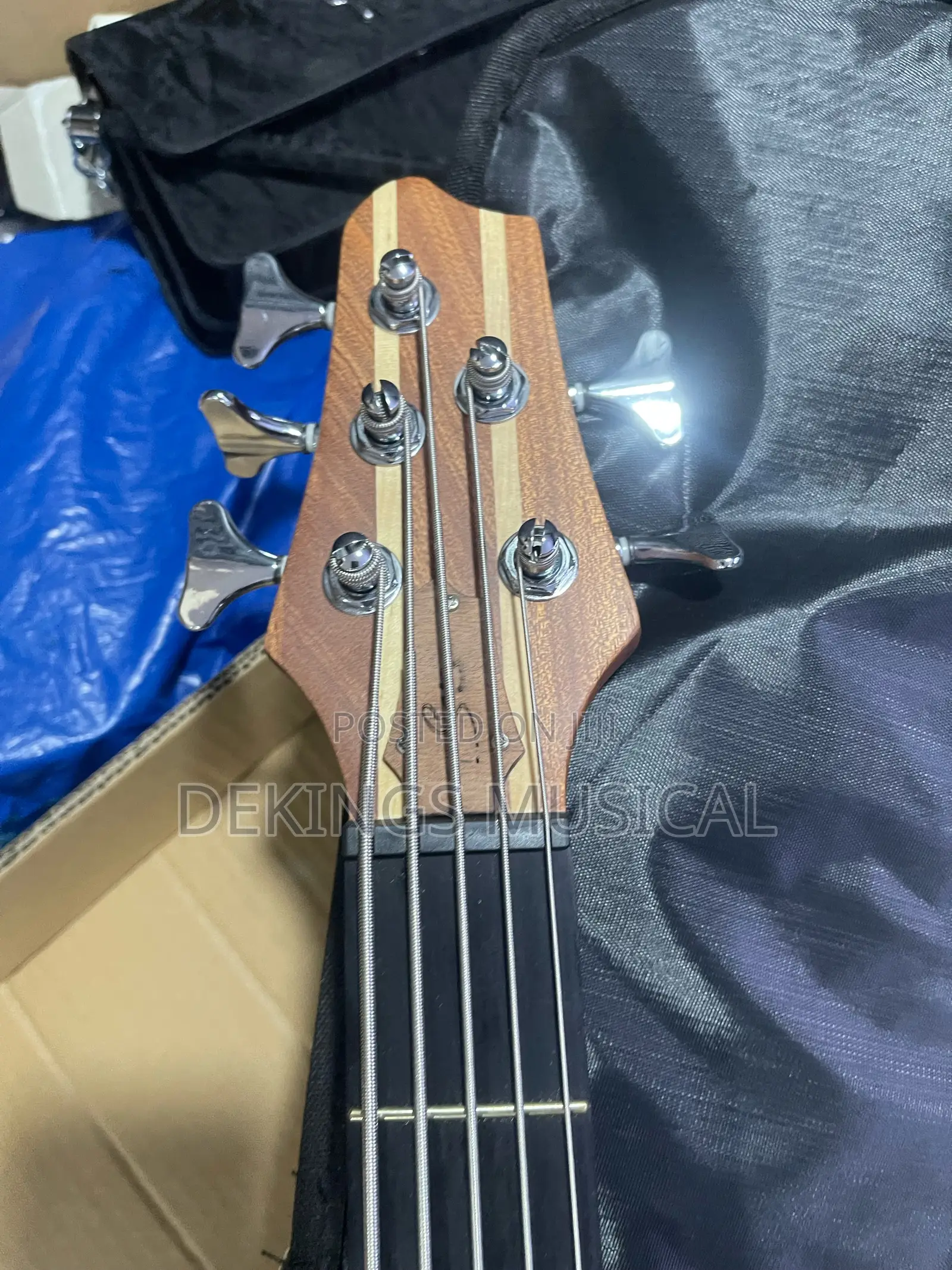 Smiger G-B50-T5 5 Strings Active Bass Electric Guitar