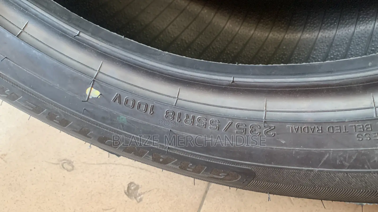 235/55r18 Dunlop Tyre