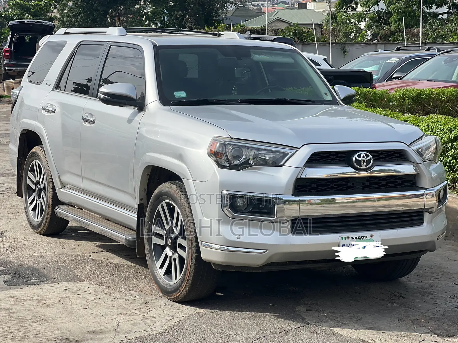 Toyota 4-Runner Limited 4dr SUV 4WD (4.0L 6cyl 5A) 2015 Silver