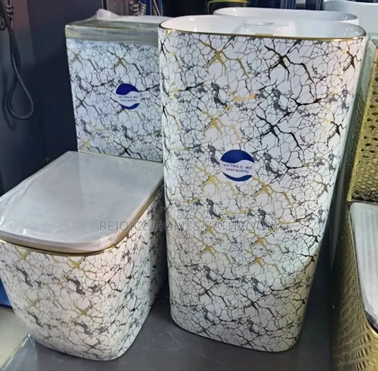 Luxury Marble Design Toilet Standing Basin Set Gold Finish