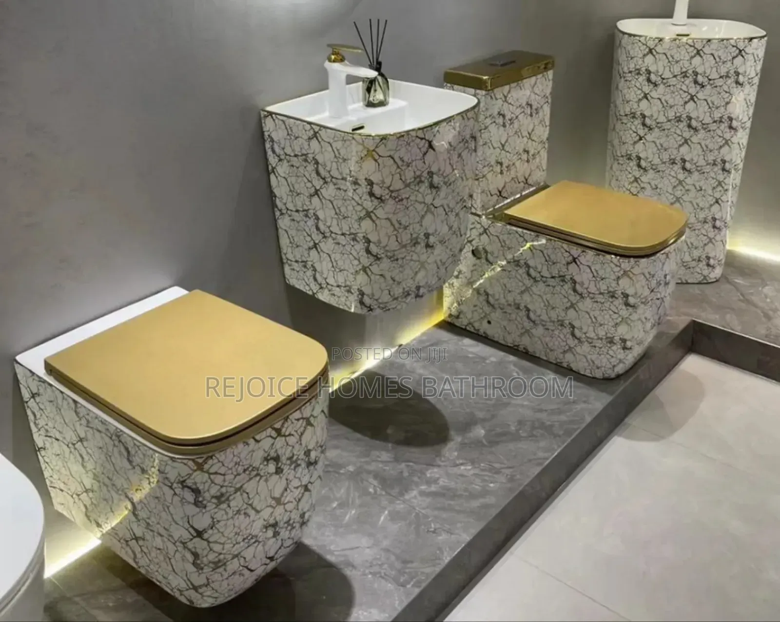 Luxury Marble Design Toilet Standing Basin Set Gold Finish