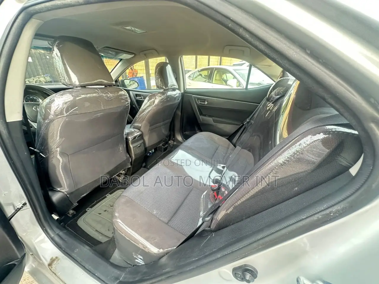 Toyota Corolla LE ECO 4dr Sedan (1.8L 4cyl CVT) 2017 Silver