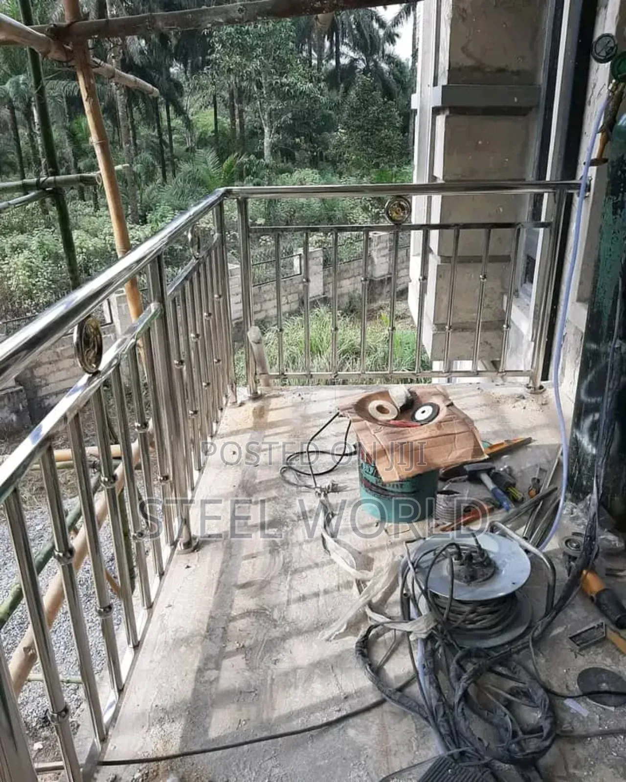 Rumble Handrail