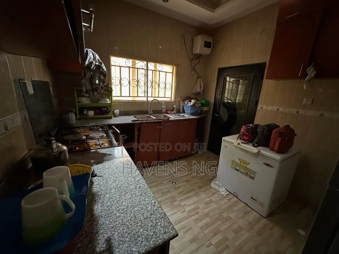 Furnished 3bdrm Bungalow in FHA for sale
