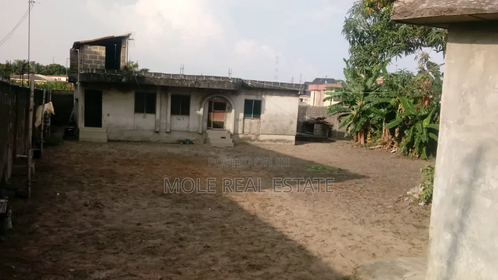 3bdrm Bungalow in Iyana Sachi, Iba / Ojo for sale
