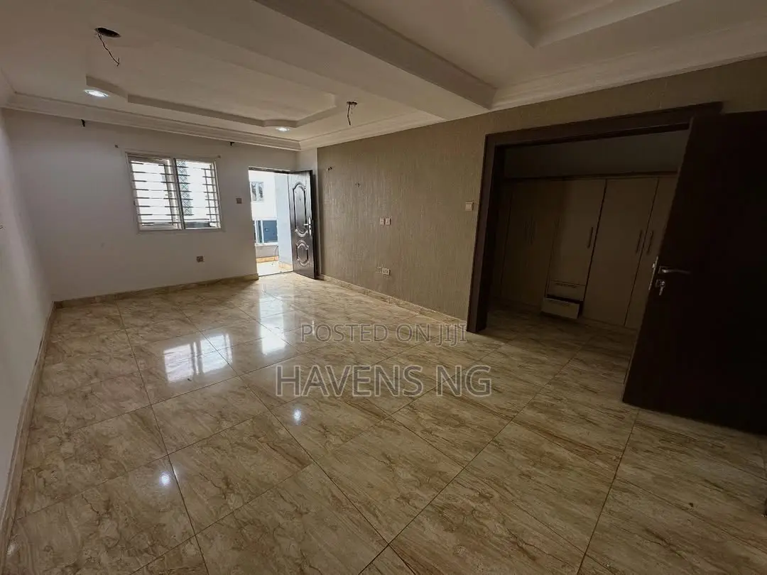 4bdrm Duplex in Kaura for sale