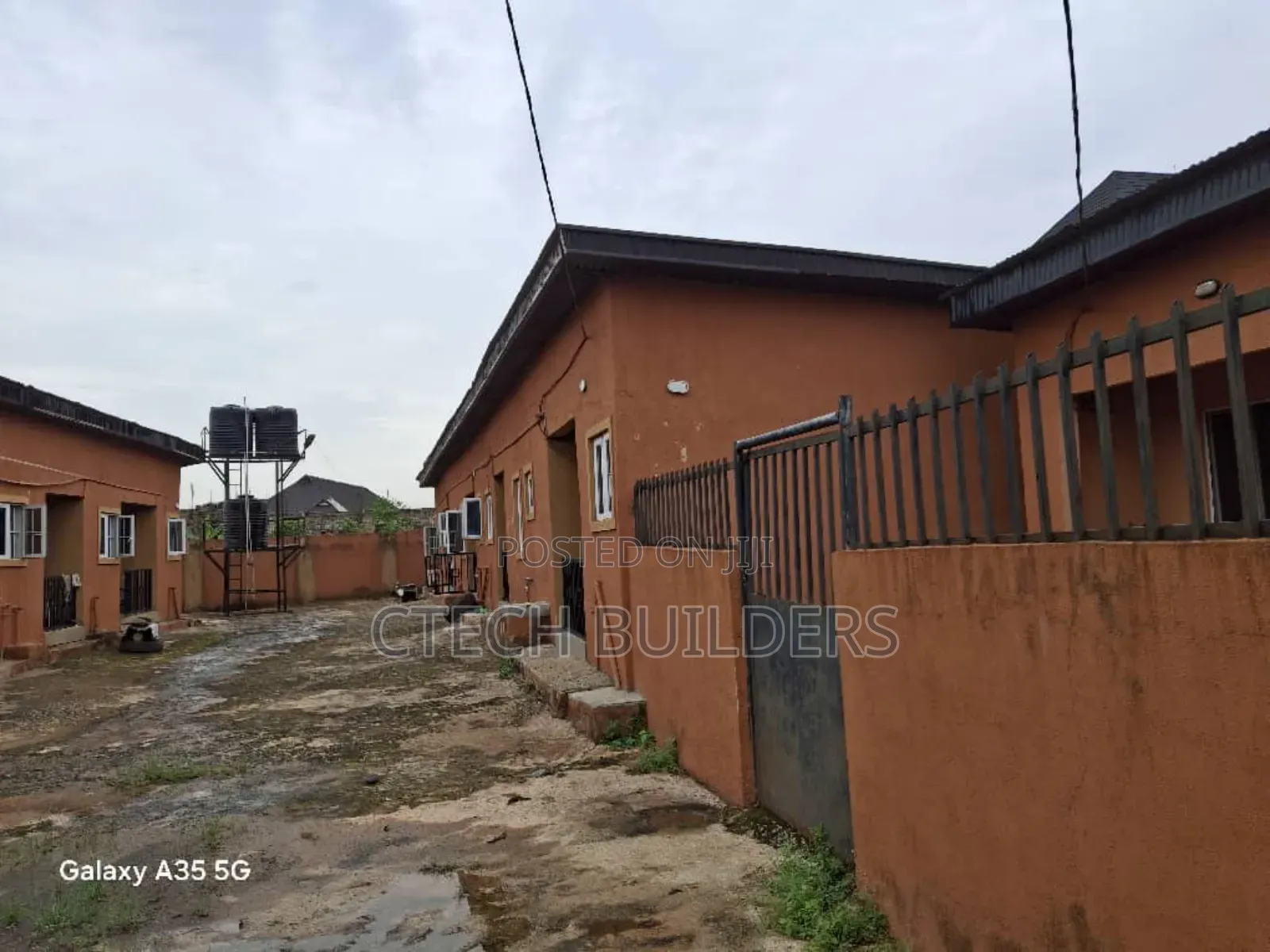 15bdrm Bungalow in Benin City for sale