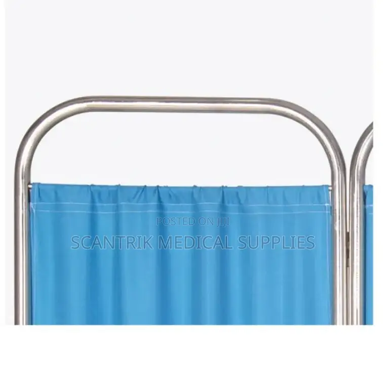 Folding Consultation Divider