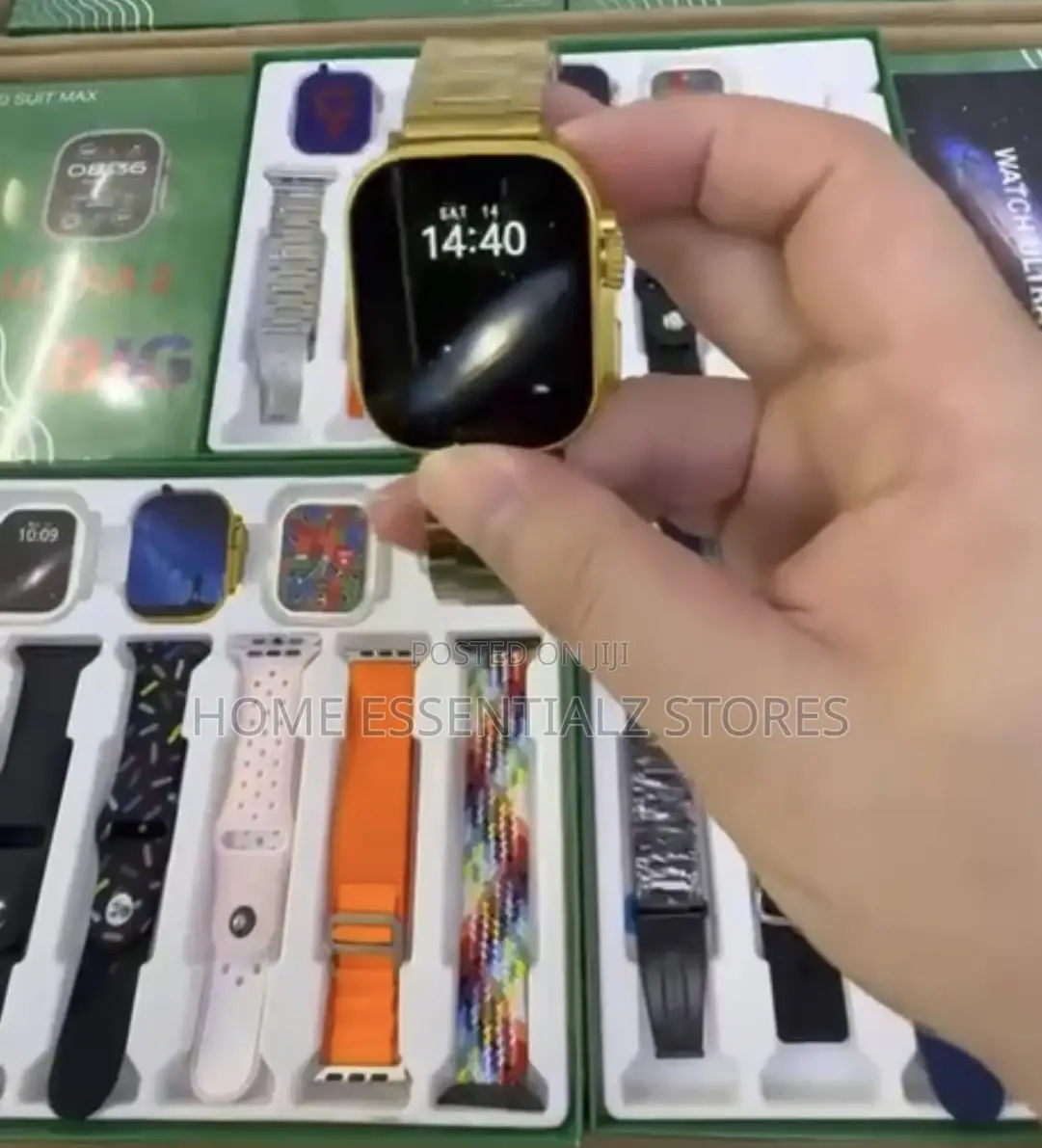 Smart Wristwatch With Extra Bands