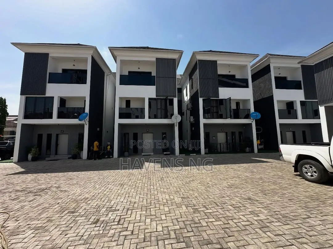 4bdrm Duplex in Jabi for sale