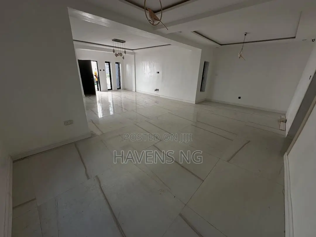 4bdrm Duplex in Jabi for sale