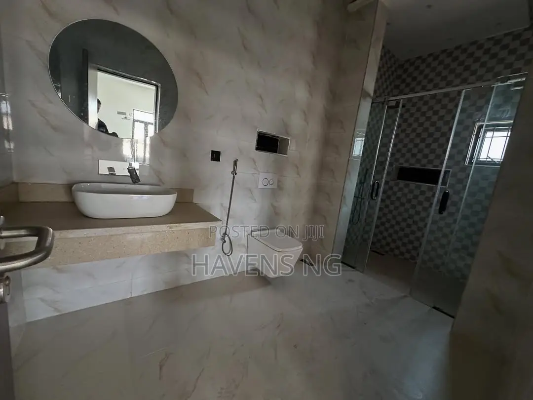 4bdrm Duplex in Galadimawa for sale