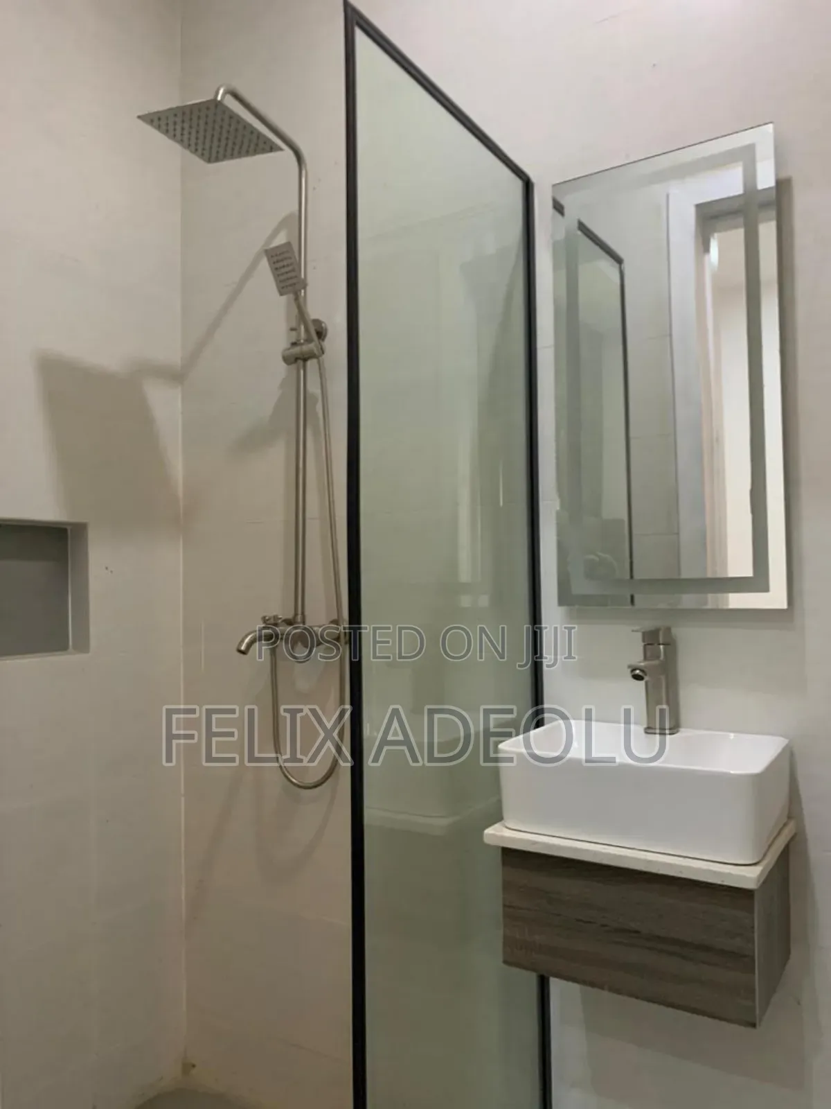Cubicle Shower With Frosted Glasses 10mm