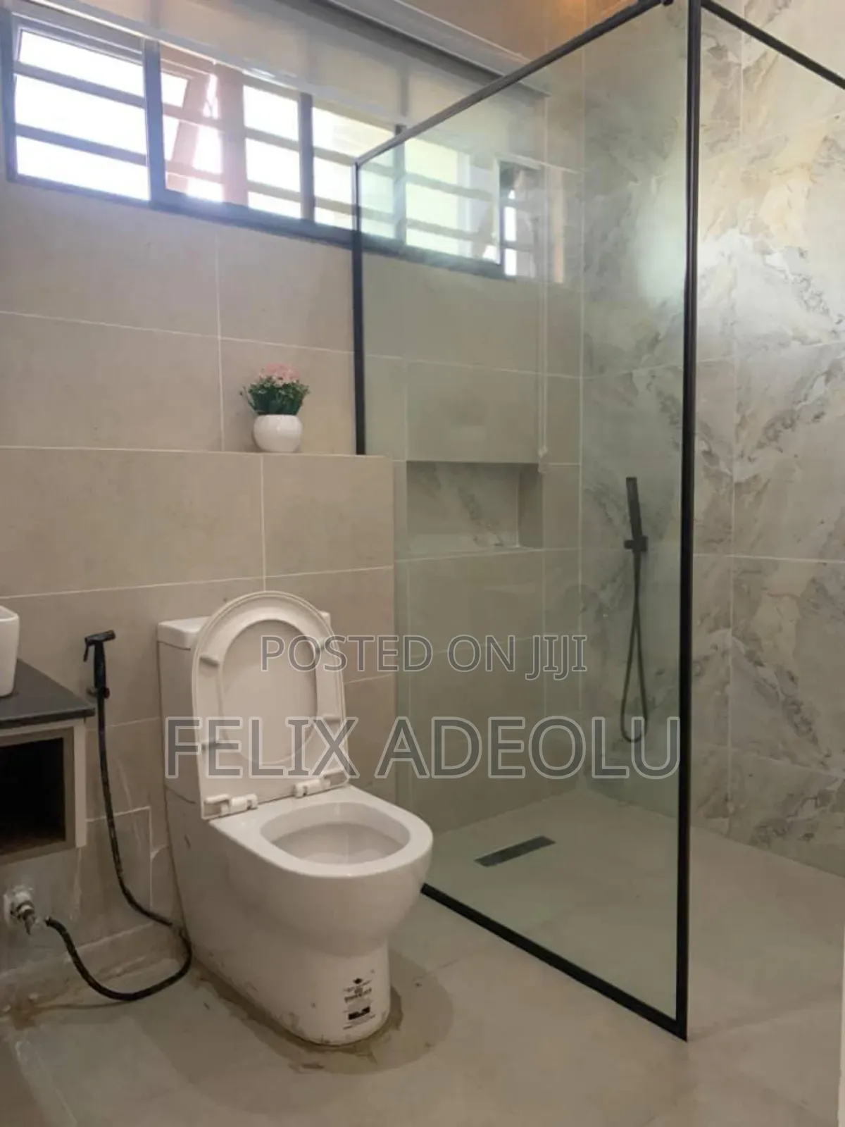 Cubicle Shower With Frosted Glasses 10mm