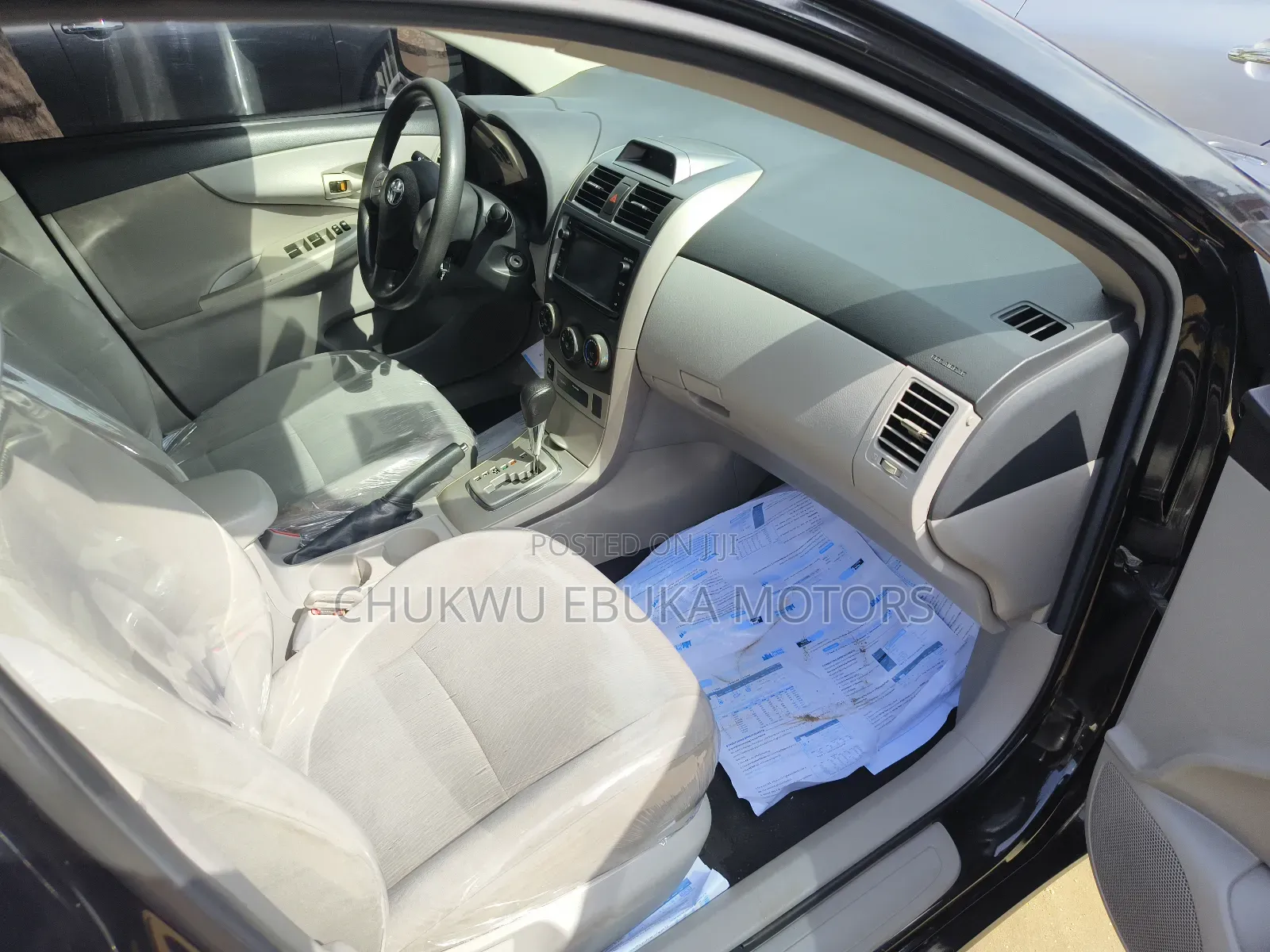 Toyota Corolla LE 4dr Sedan (1.8L 4cyl 4A) 2013 Black