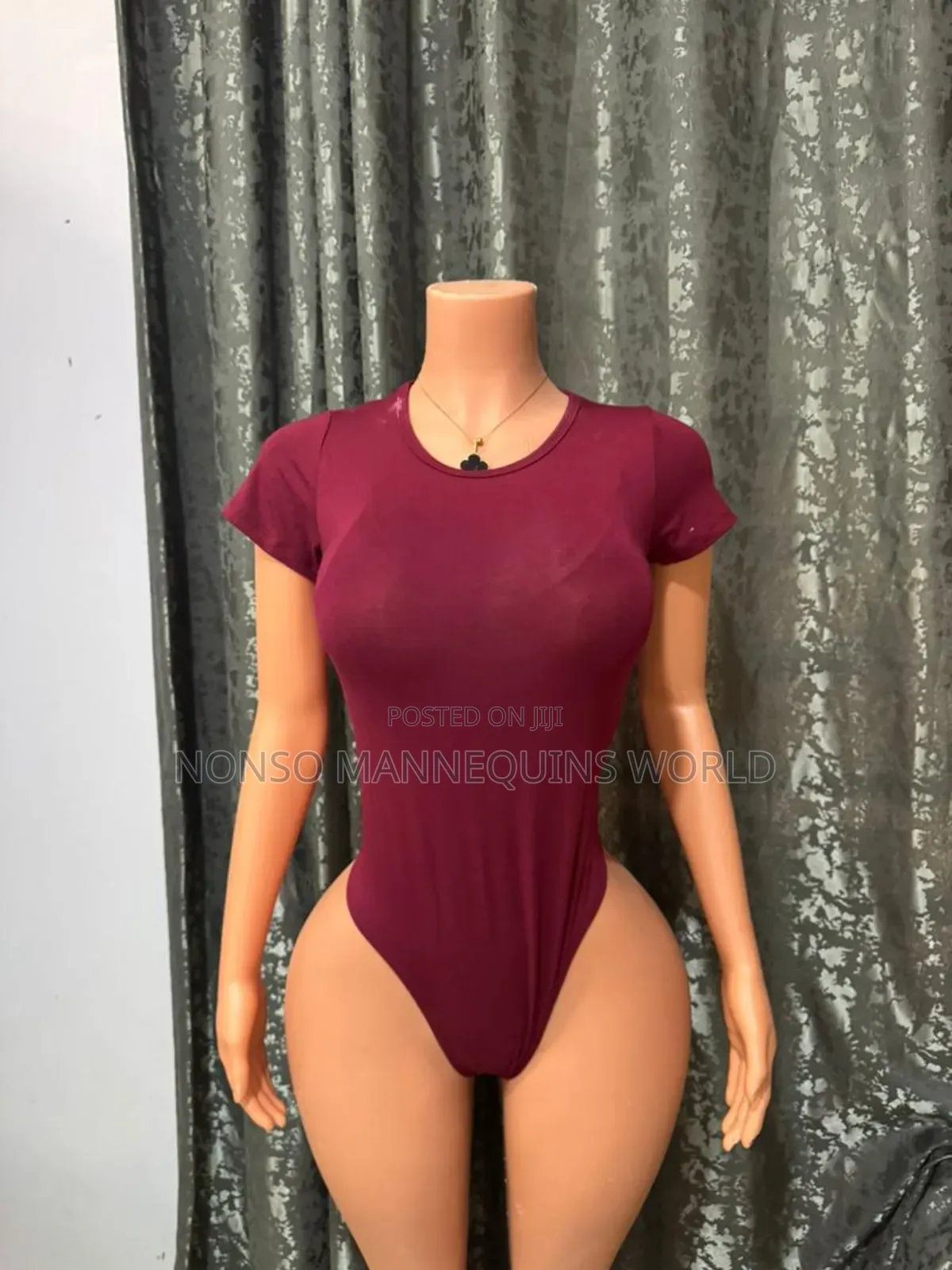 Curvy Size 12 Plastic Head Less Female Mannequin