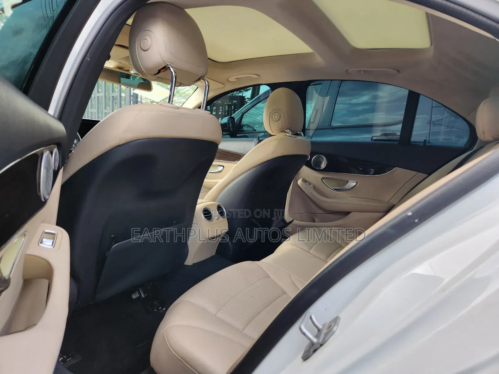 Mercedes-Benz C300 2015 White