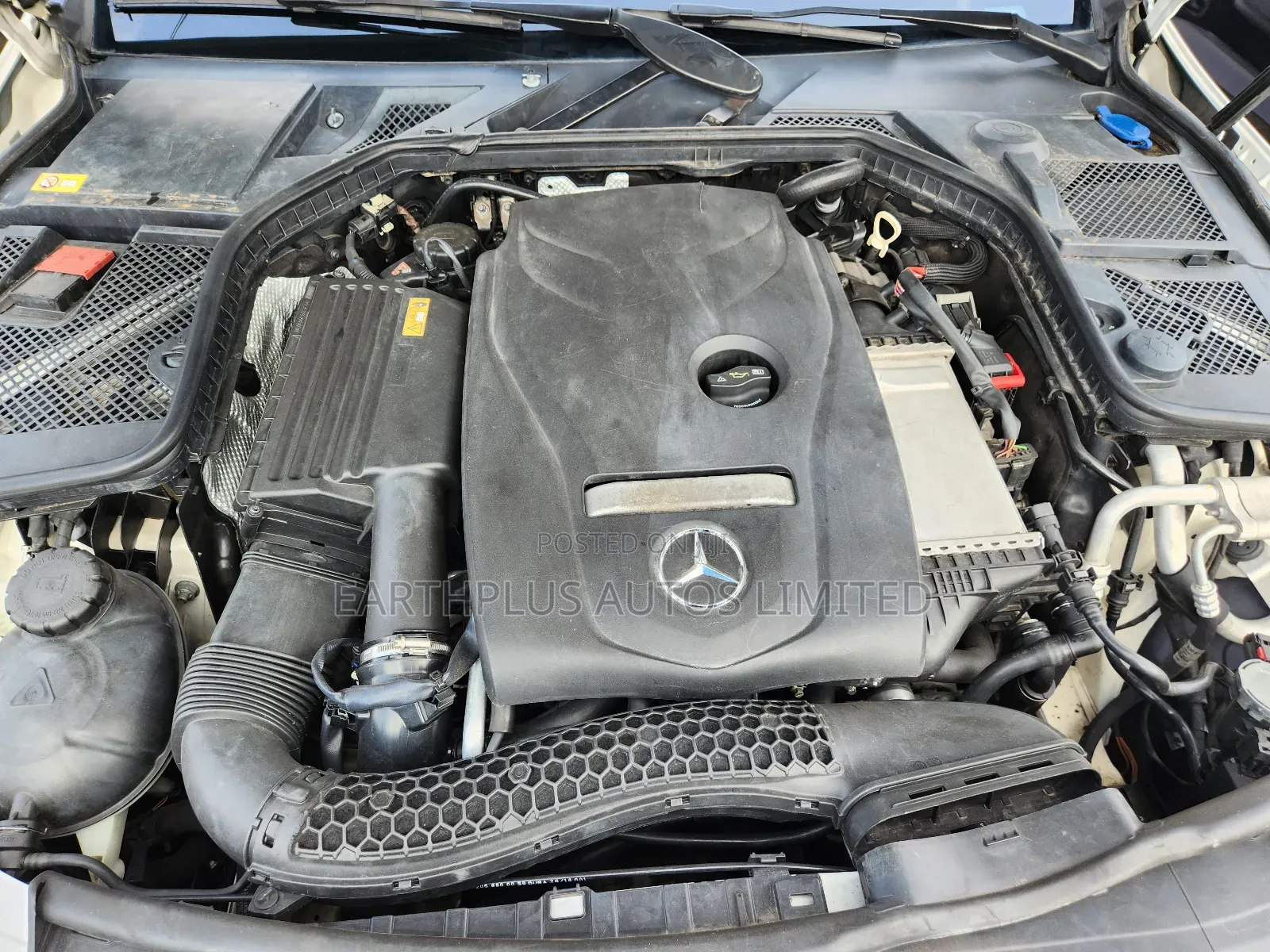 Mercedes-Benz C300 2015 White