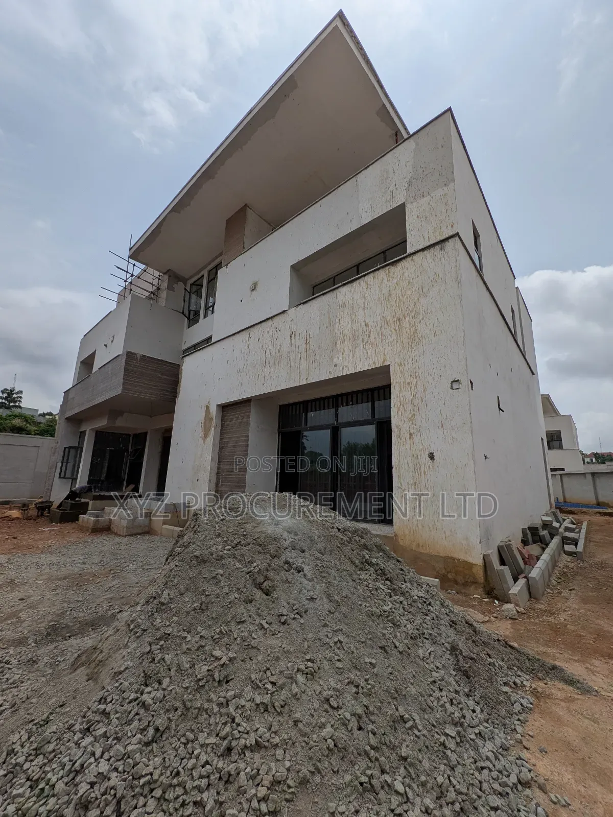 7bdrm Mansion in Maitama for sale