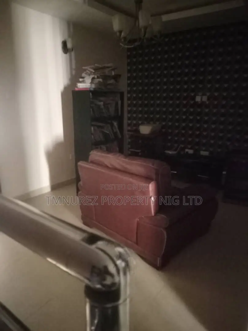 Furnished 4bdrm Maisonette in Chevron, Lekki for rent