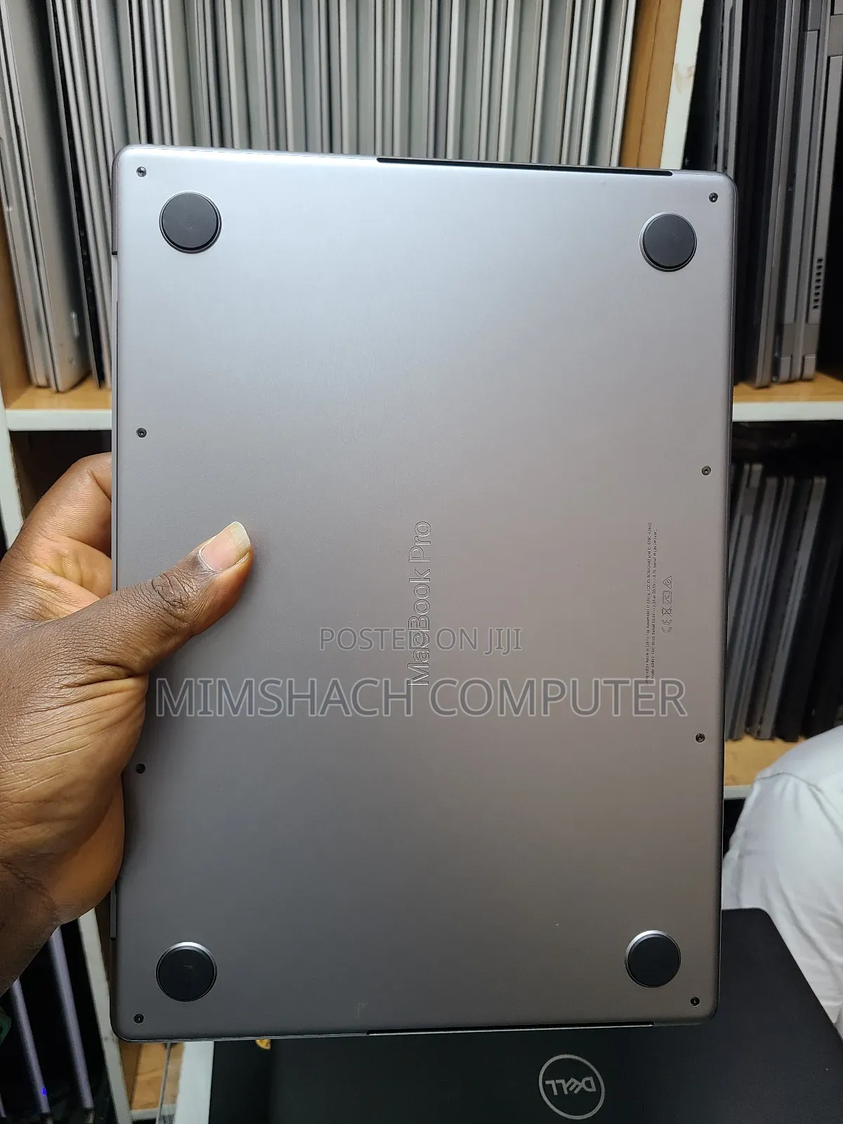 Laptop Apple MacBook Pro 2021 M1 16GB Apple M1 Pro SSD 512GB