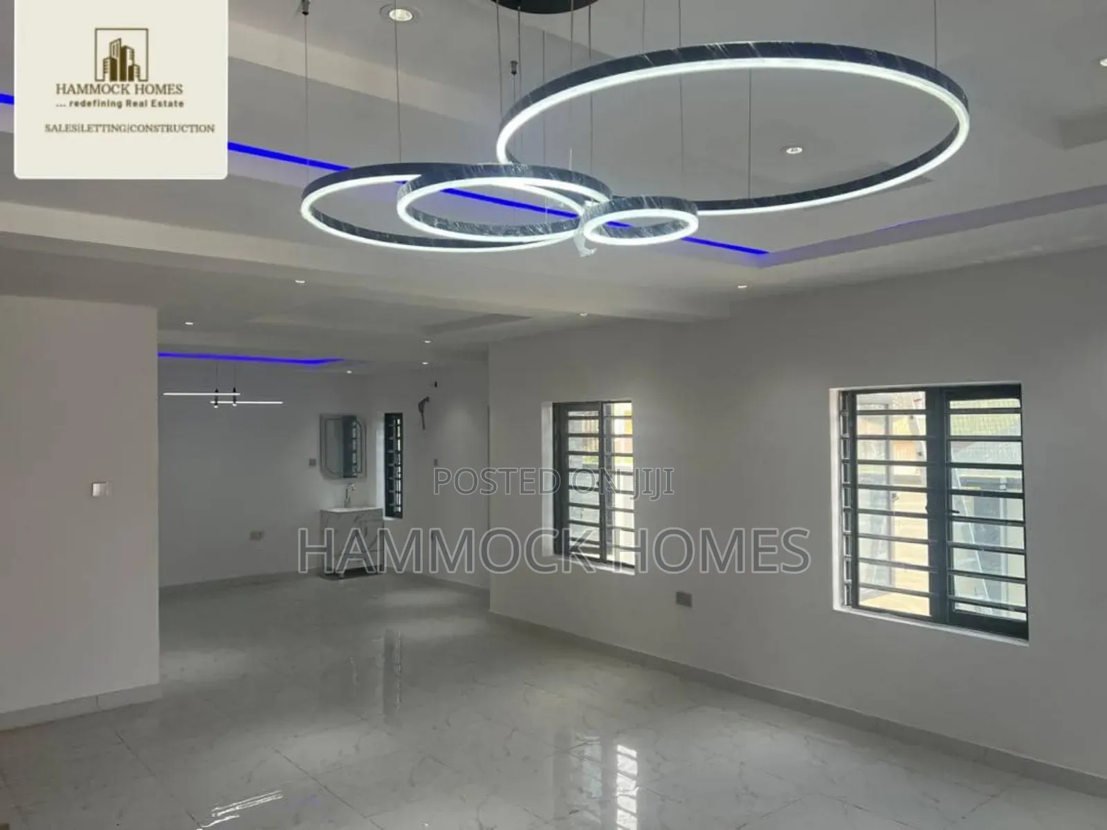4bdrm Duplex in Oluyole Estate for sale