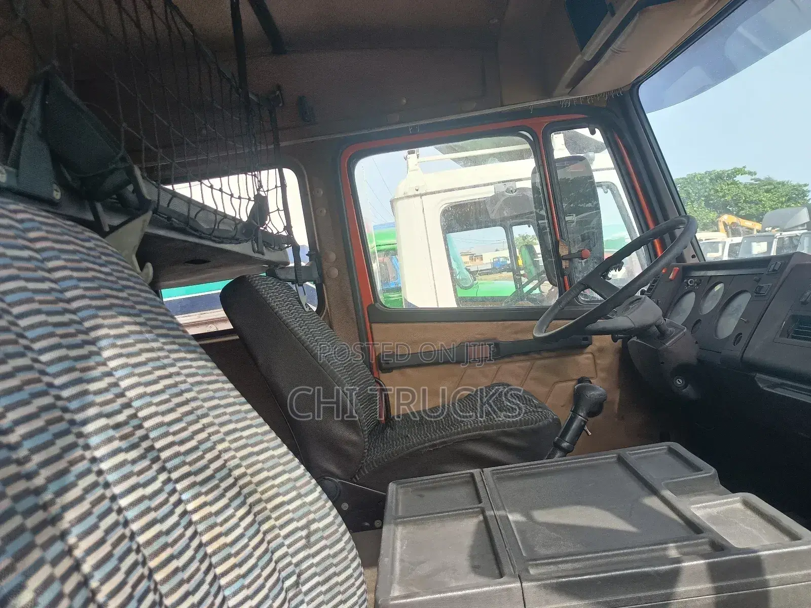 Mercedes Benz 1320 Double Cabin 6 Tonnage Hiab Truck Germany