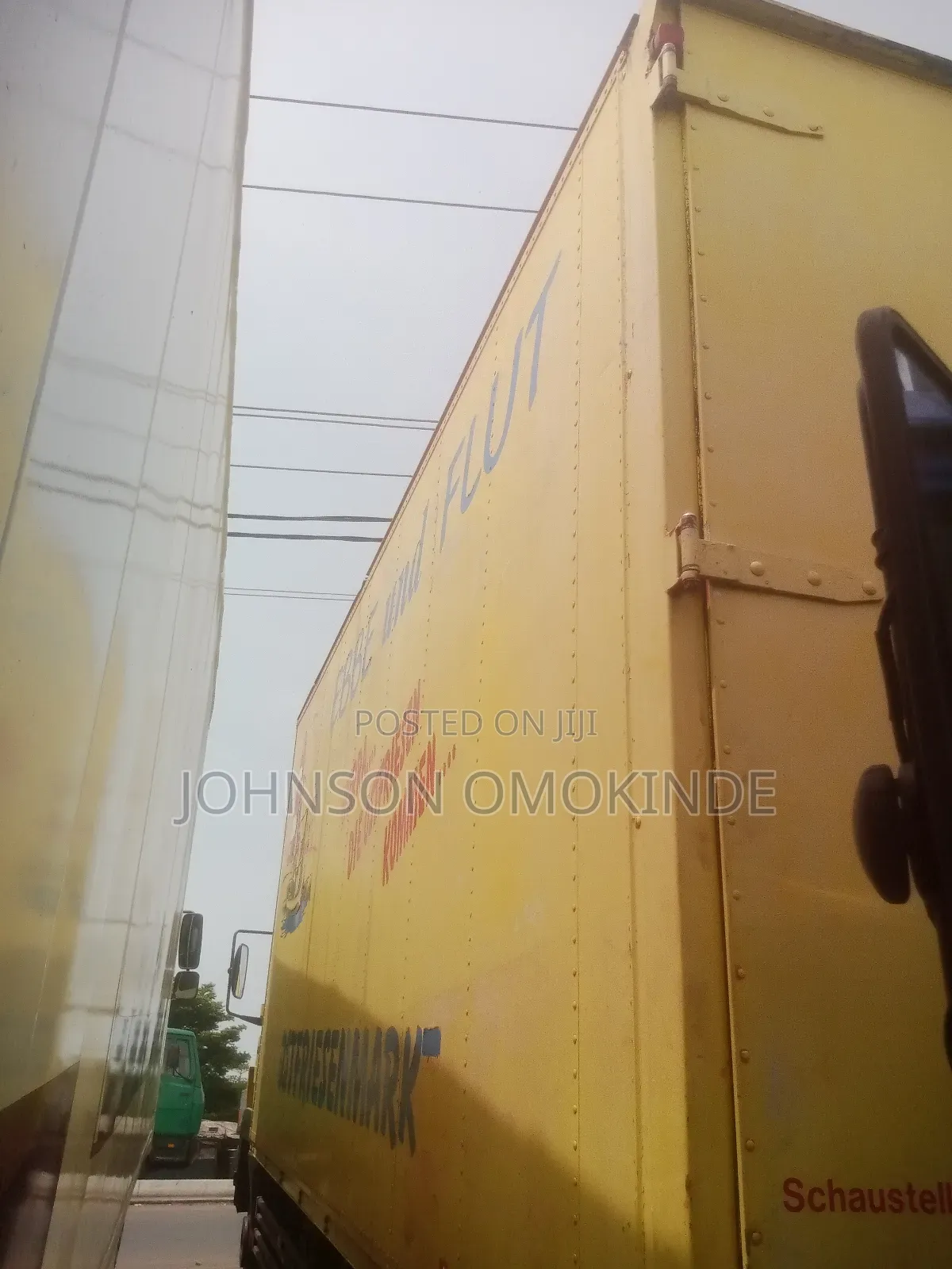 814 Mercedes Benz Container Body