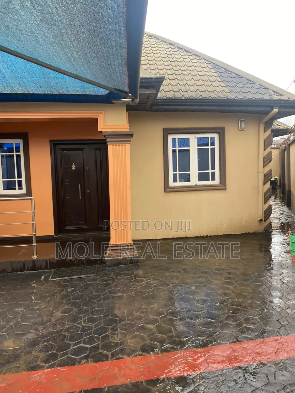 Furnished 4bdrm Bungalow in Isĥitu Iguando, Ikotun/Igando for sale