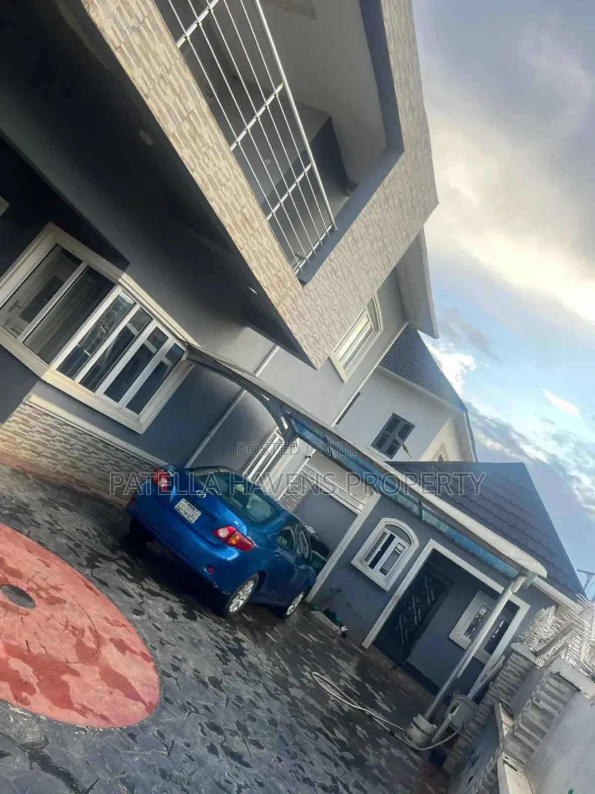 4bdrm Duplex in Kubwa for sale