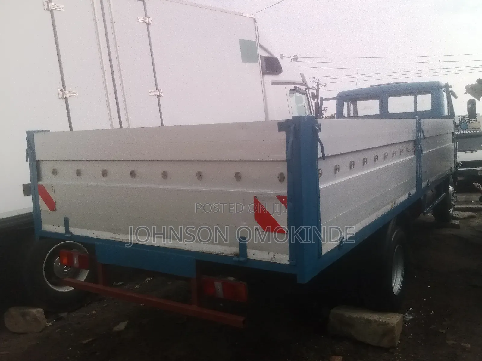Mercedes Benz 1320 Truck Bucket