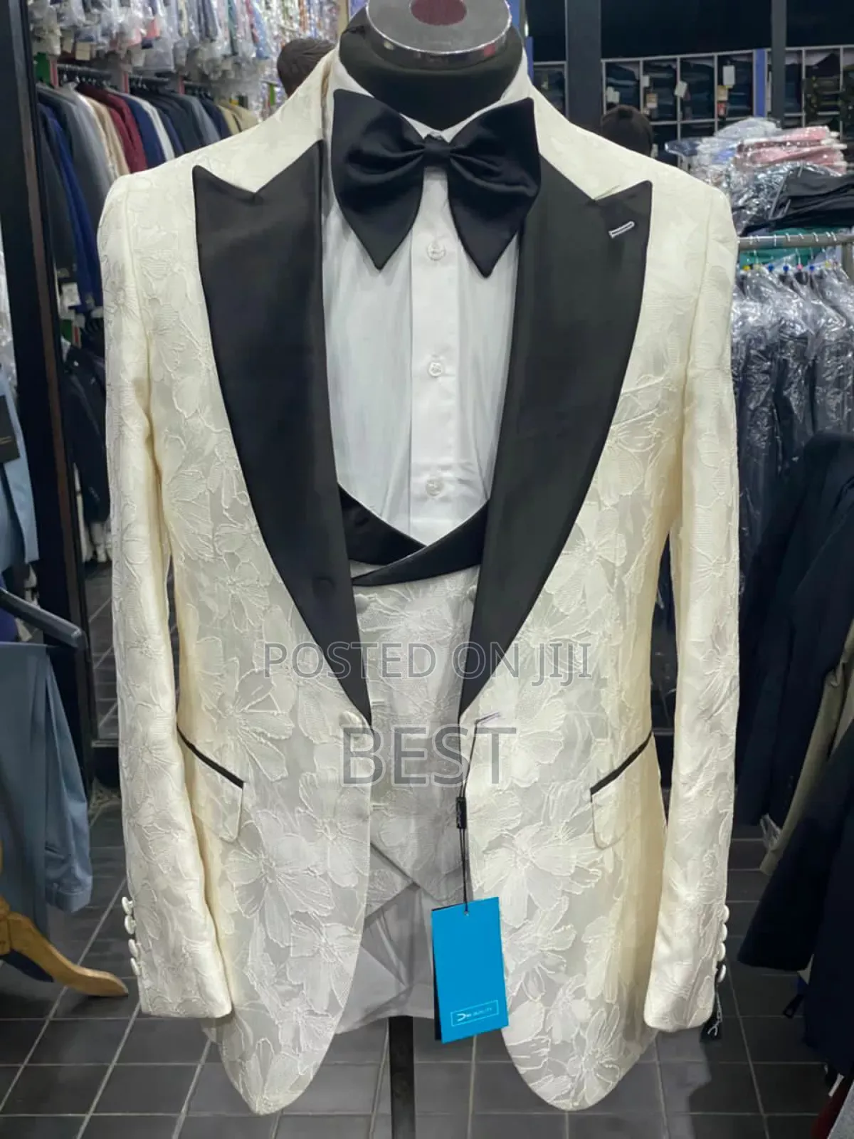 Flower Design Tuxedos Suit for Wedding and Others