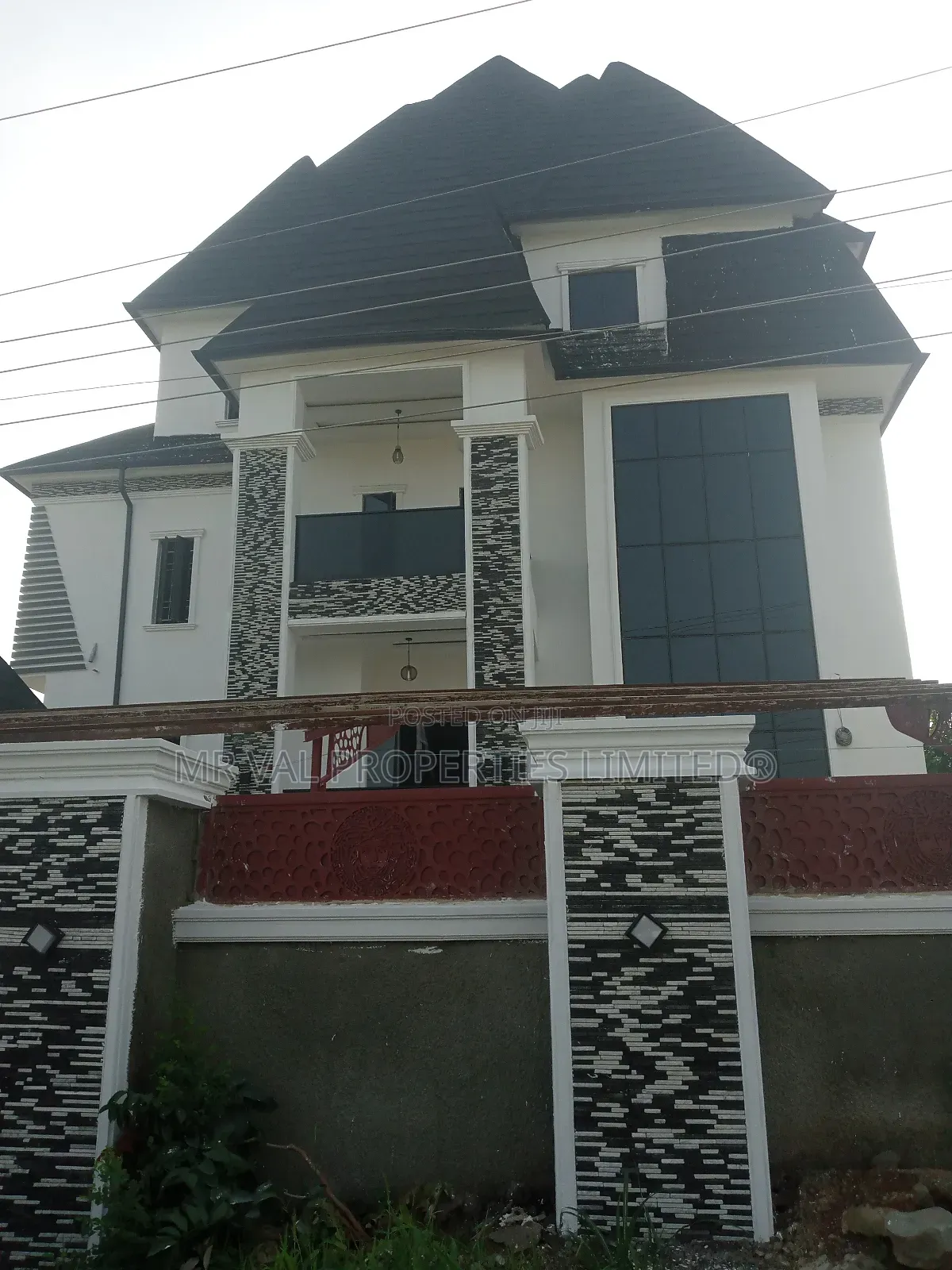 6bdrm Duplex in Efab Queens Gwarinpa for sale