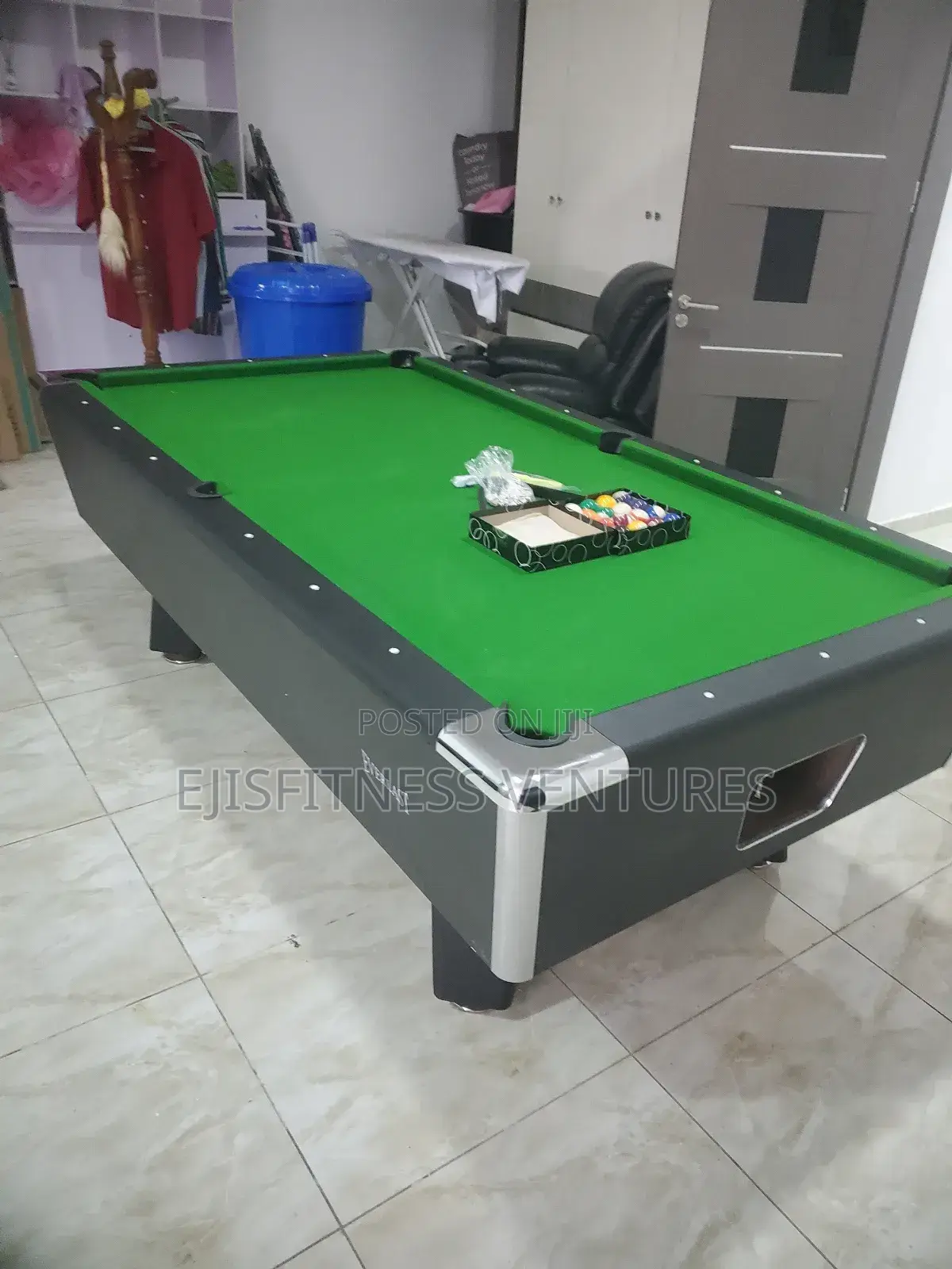 Foreign Marble And Coin Snooker