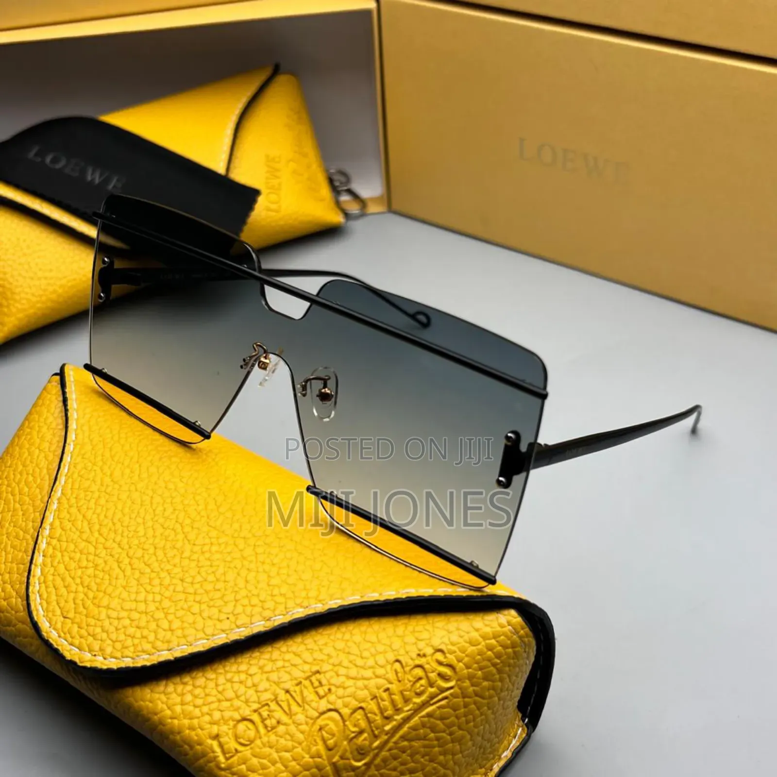 "Loewe Inspired Sunglasses With Rim - High Fashion"