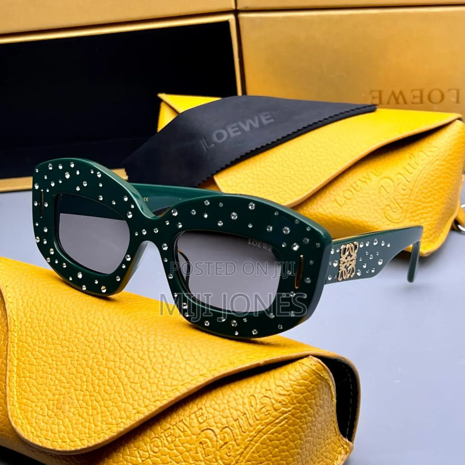 "Loewe Inspired Glitter Sunglasses - Glamorous Style"