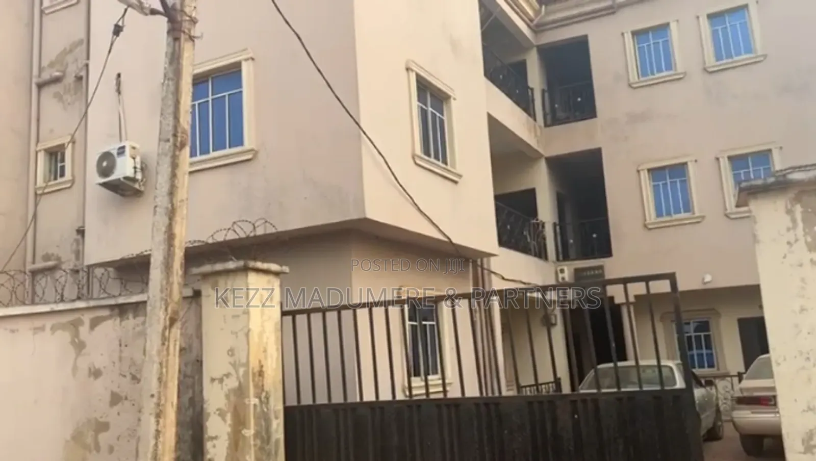 9bdrm Block of Flats in Emene Enugu Enugu for sale