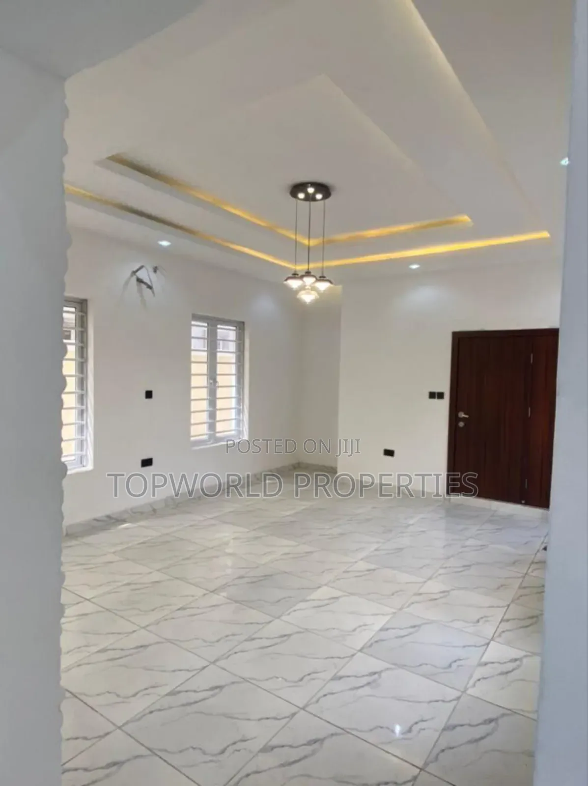 5bdrm Duplex in Chevron Lekki for sale