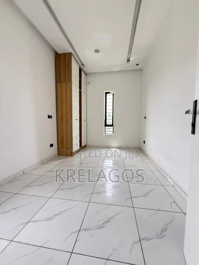 5bdrm Duplex in Ajah, Abraham Adesanya Estate for sale