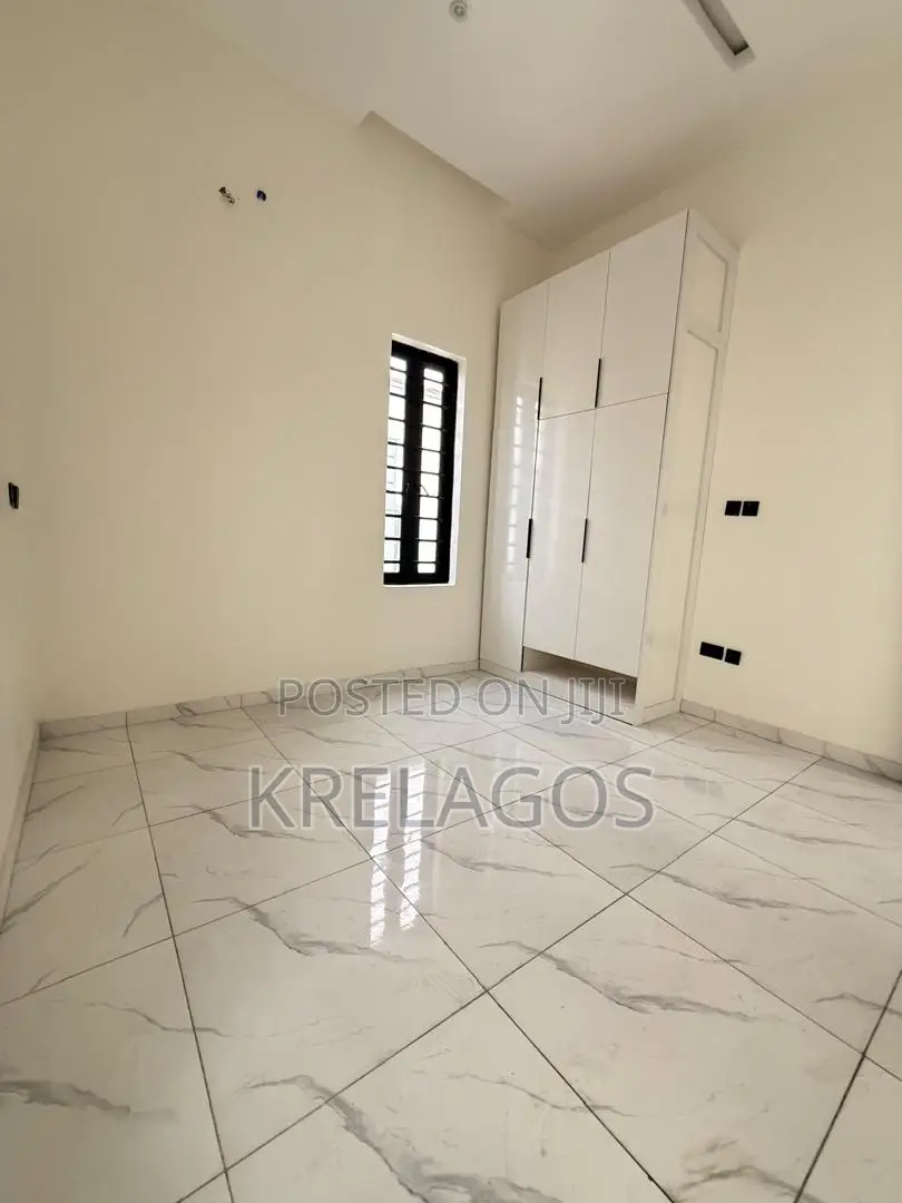 4bdrm Duplex in Off Lekki-Epe Expressway for sale