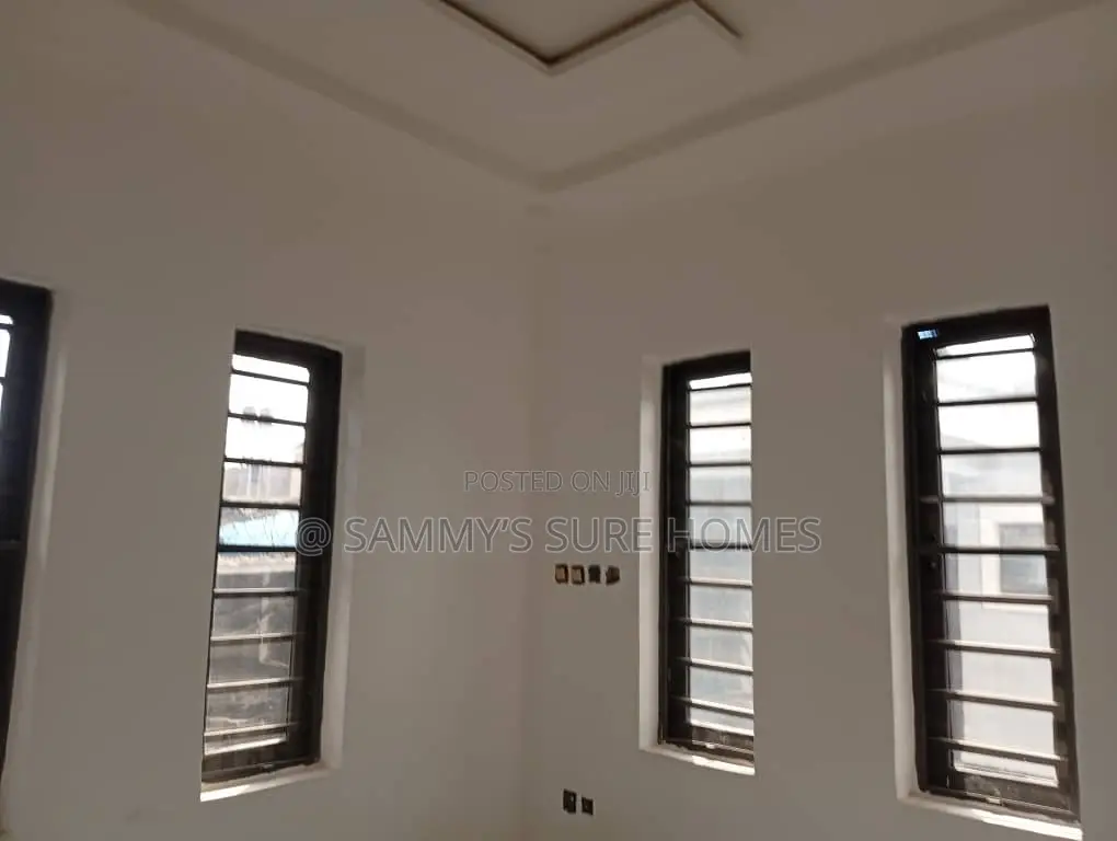 2bdrm Block of Flats in Fo1 Kubwa for rent