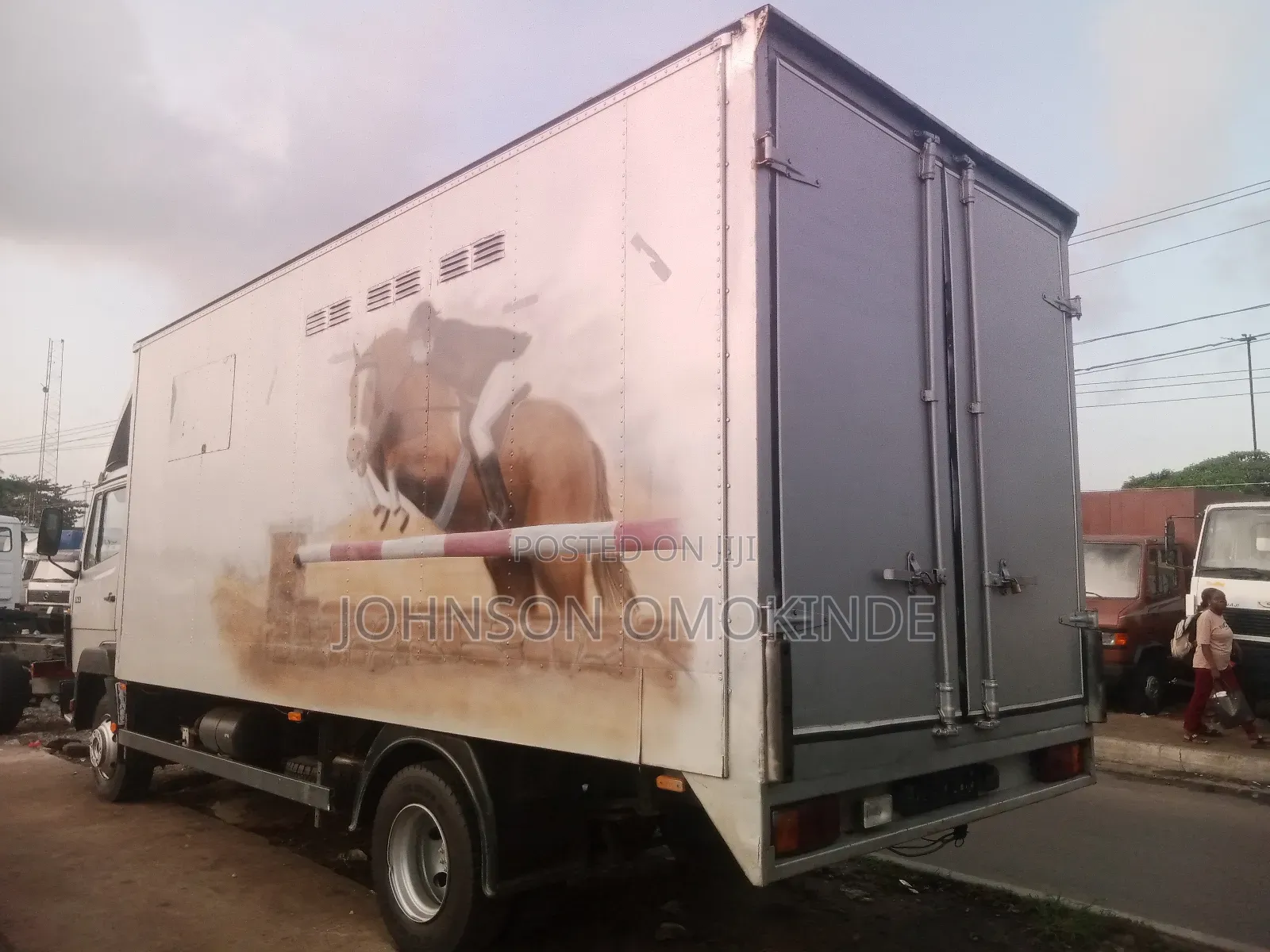 Mercedes Truck