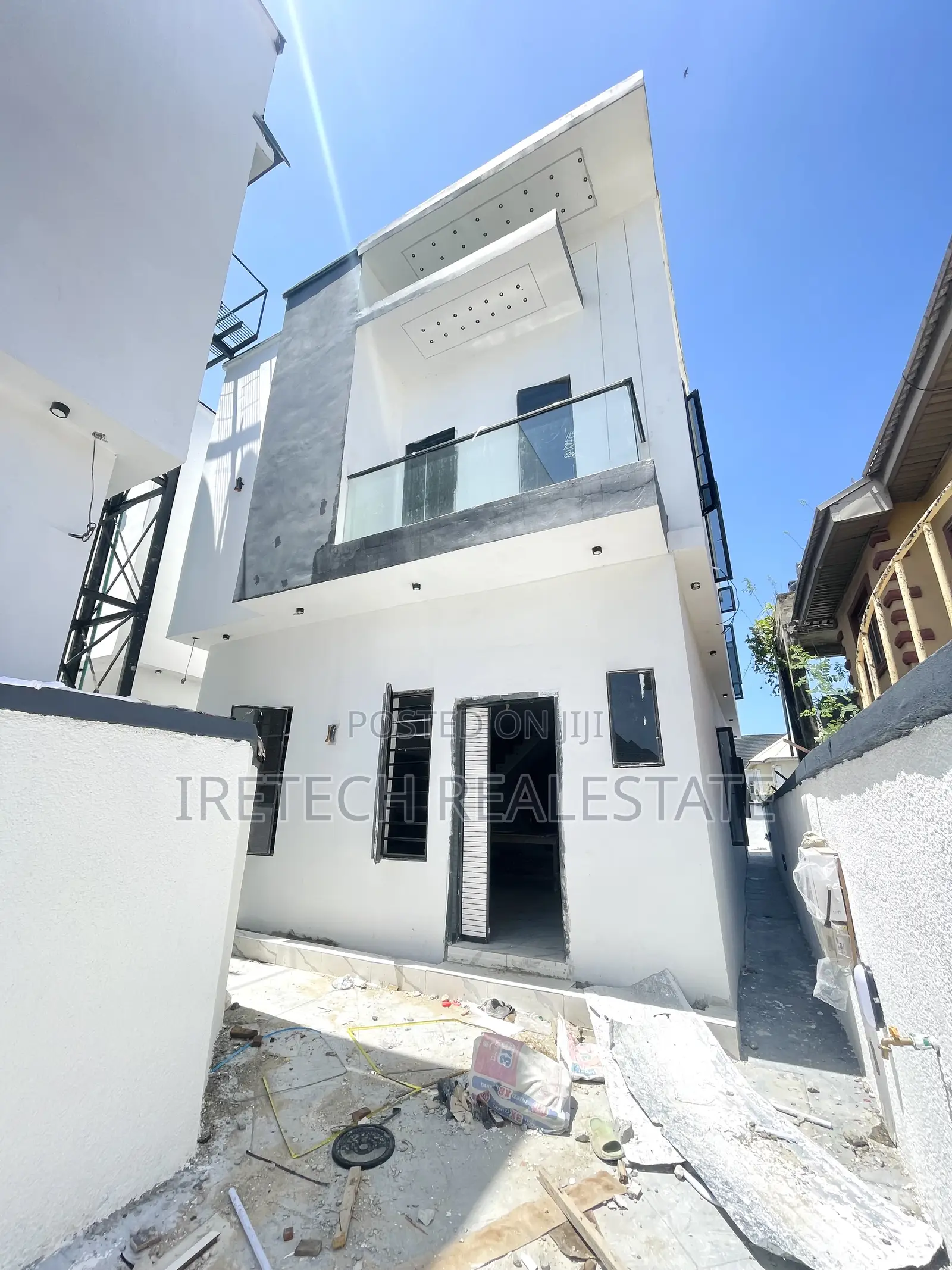4bdrm Duplex in Ajah By Lagos for sale