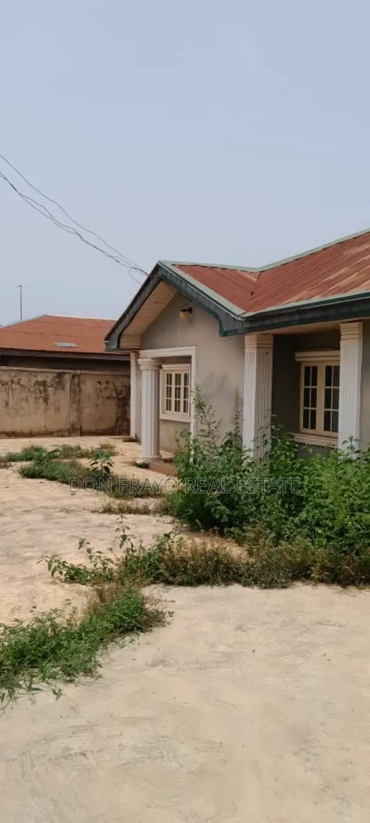 3bdrm Bungalow in Royal Estate, Akala Express for sale