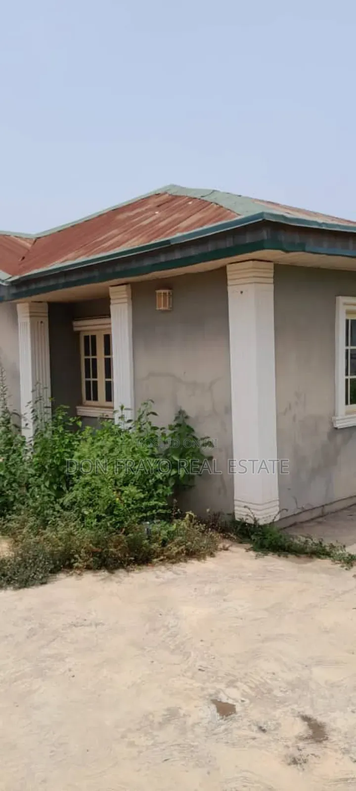3bdrm Bungalow in Royal Estate, Akala Express for sale